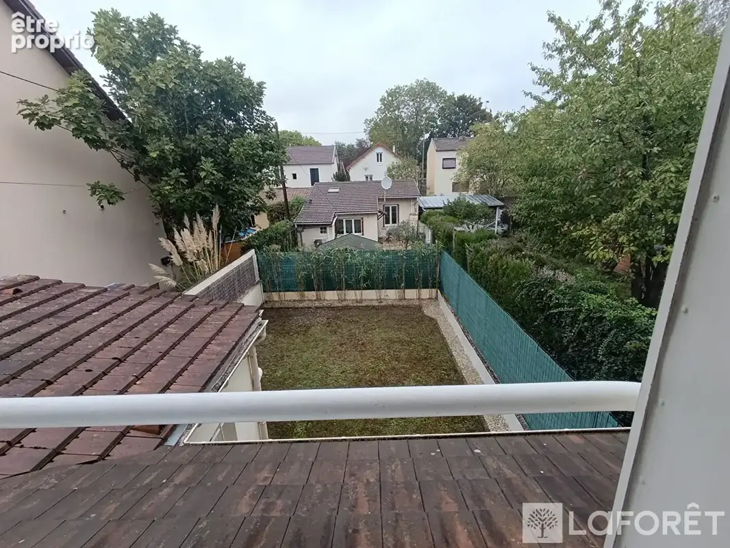 Exclusivité laforet - sevran les trèfles - maison de ville en duplex avec jardin privatif - 2 chambres - cave - proche gare - photo 13