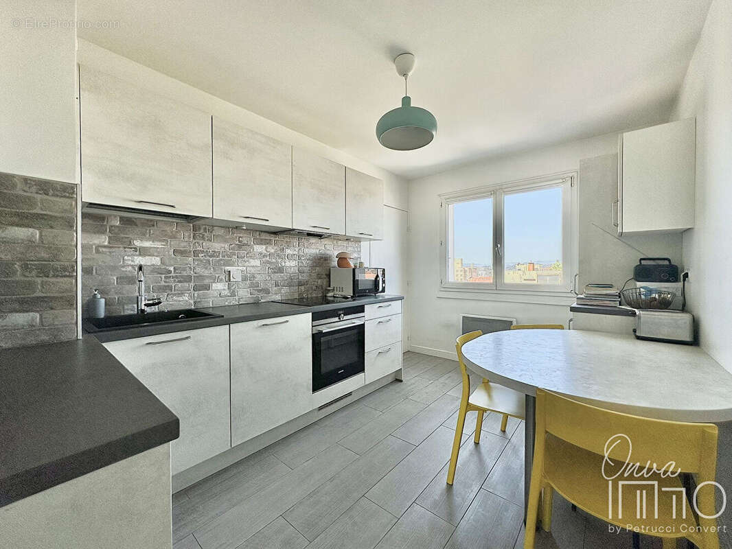 Appartement à LYON-3E
