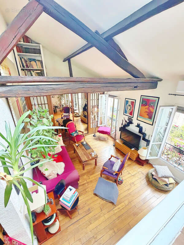 Appartement à PARIS-10E