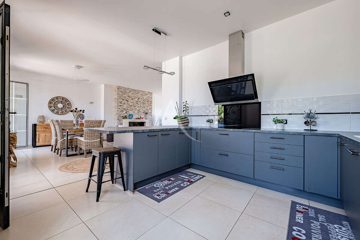 Maison à LIMEIL-BREVANNES