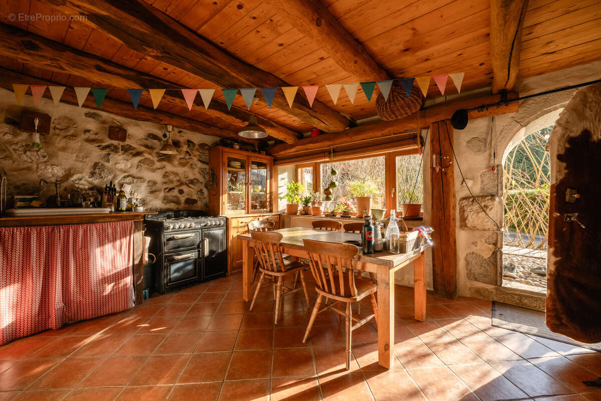 Maison à LESCHERAINES