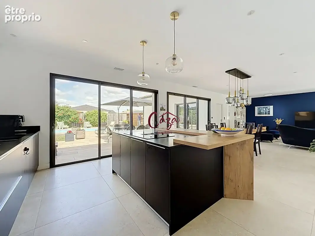 Villa comtemporaine de plain pied 183 m2 garage , piscine , 4 chambres - photo 6