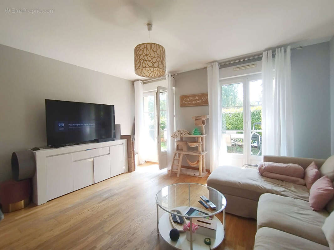 Appartement à SAINT-FARGEAU-PONTHIERRY