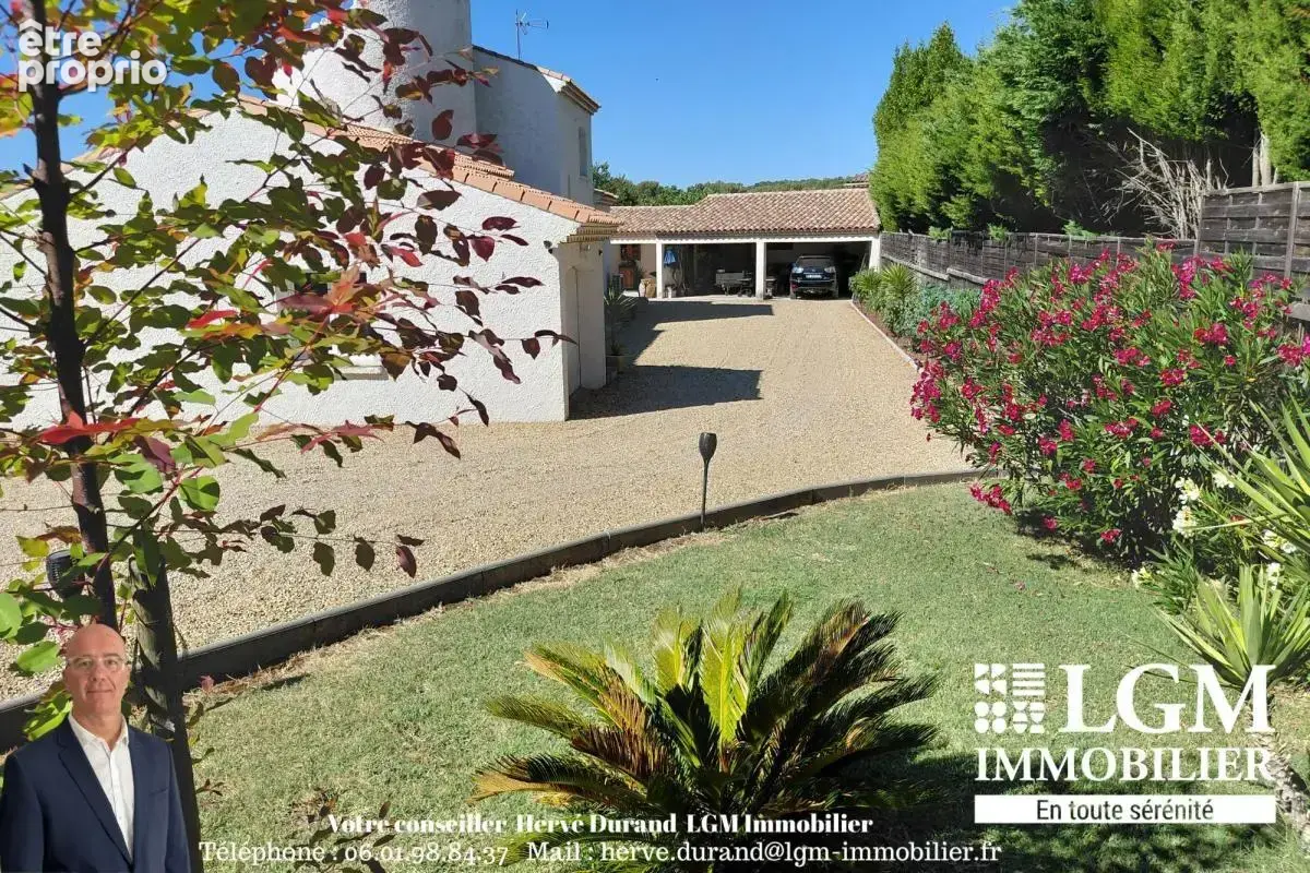 Villa d'exception sans vis-à-vis sur 1800 m2 de terrain arboré - photo 5