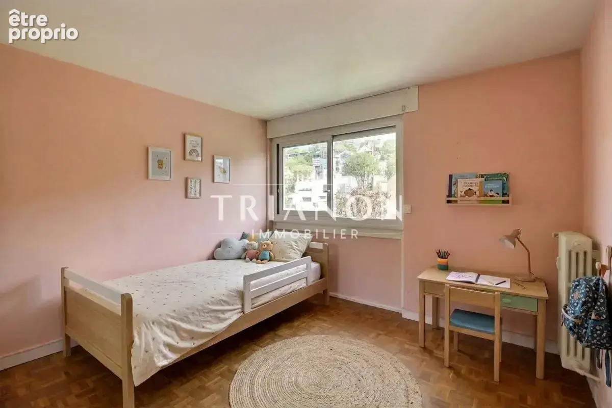 3 pièces lumineux de 80 m² avec loggia plein sud et vue panoramique sur la Seine — Gare à 10 min à pied - photo 12