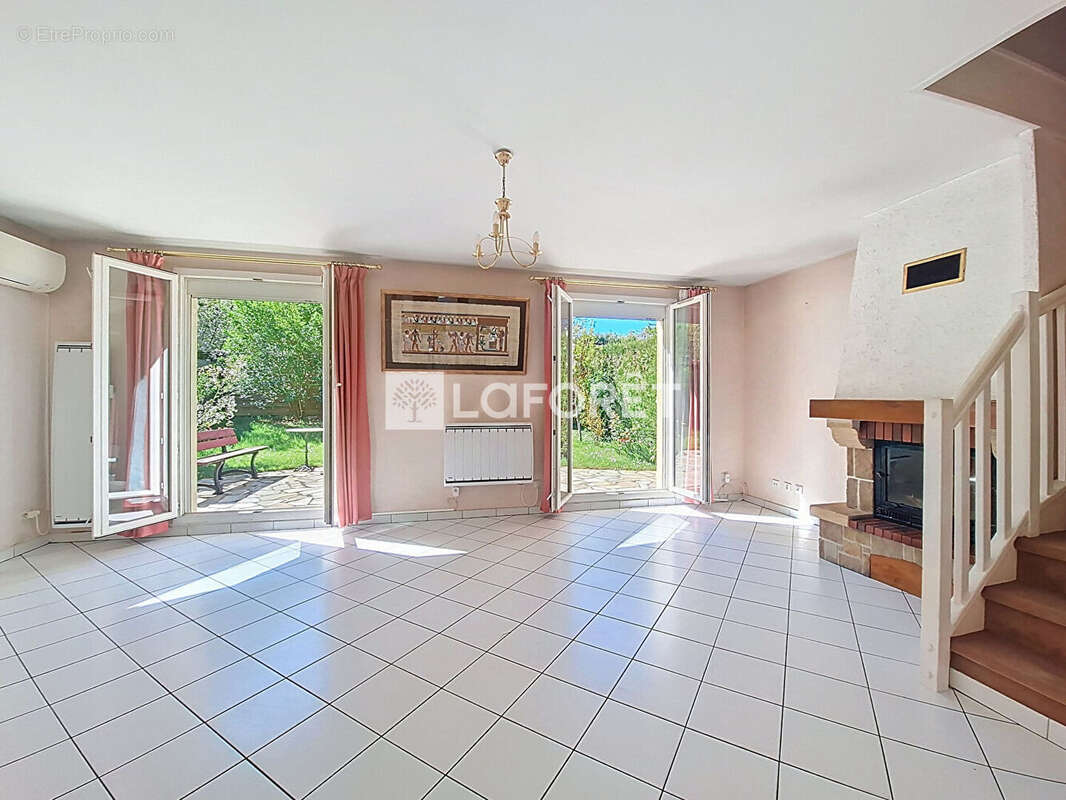 Maison à MARCOUSSIS