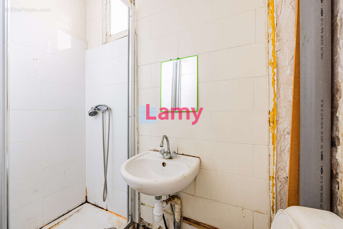 Appartement à PARIS-19E