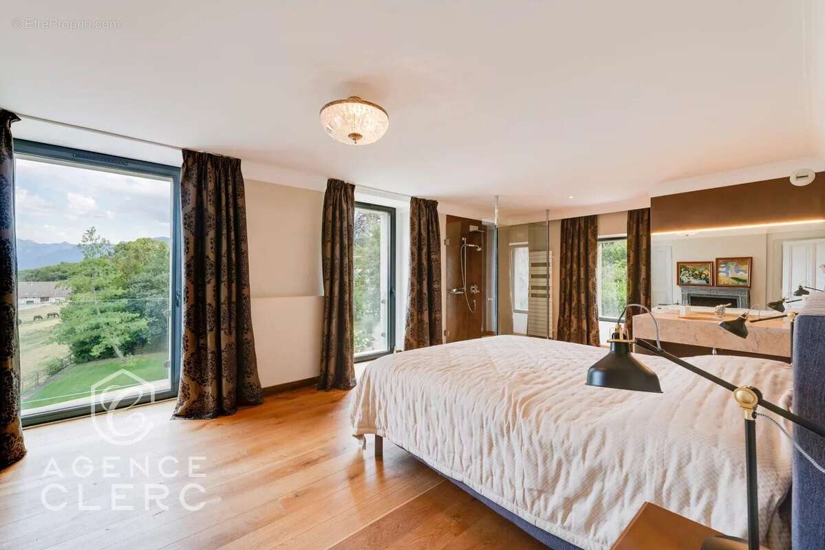 Maison à PERS-JUSSY