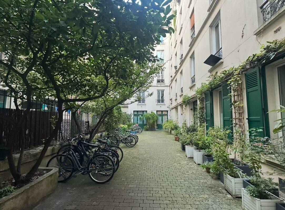 Appartement à PARIS-18E