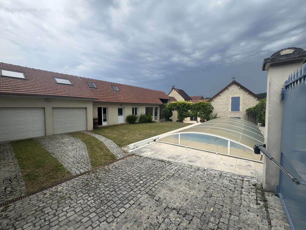 Maison à BETHISY-SAINT-PIERRE