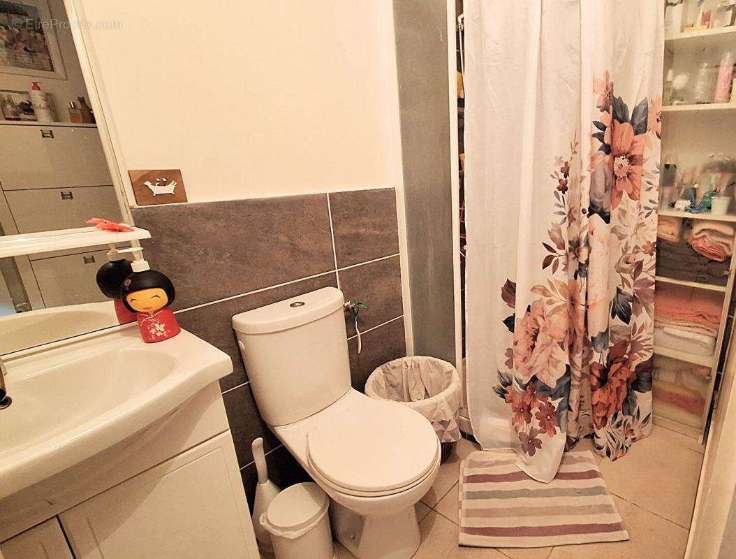 Appartement à SAINT-REMY-LES-CHEVREUSE