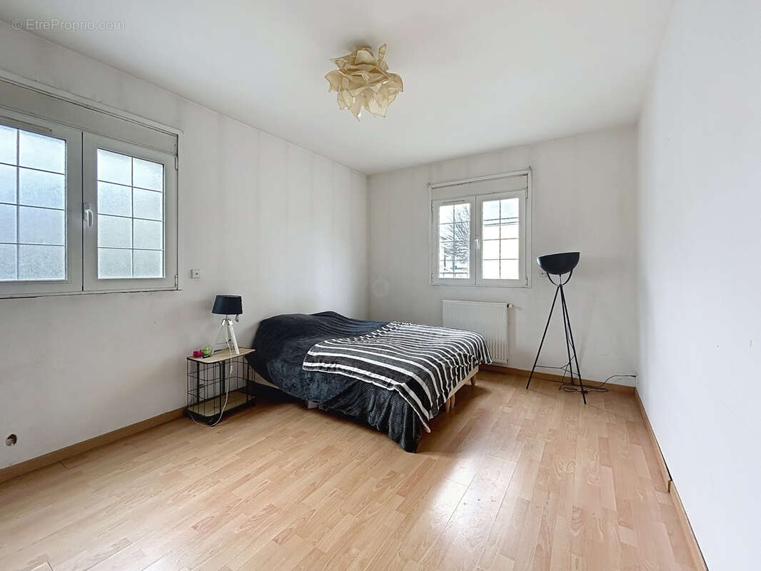 Maison à LIMEIL-BREVANNES