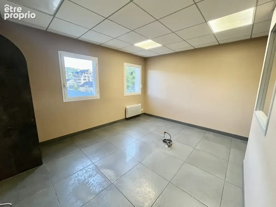 Commerce 78 m² à vendre à Mende (48000) - photo 2