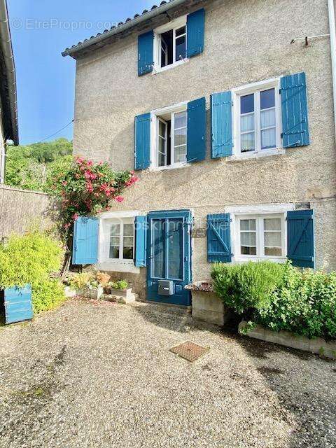 Jolie maison de village de 105 m² avec grand jardin de 830 m² sans vis à vis et vue montagne - photo 4