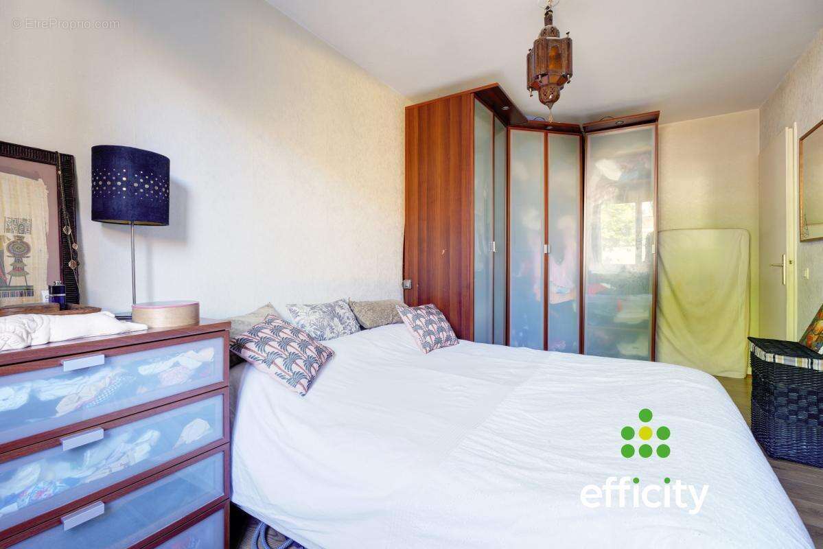 Appartement à SAINT-GENIS-LAVAL
