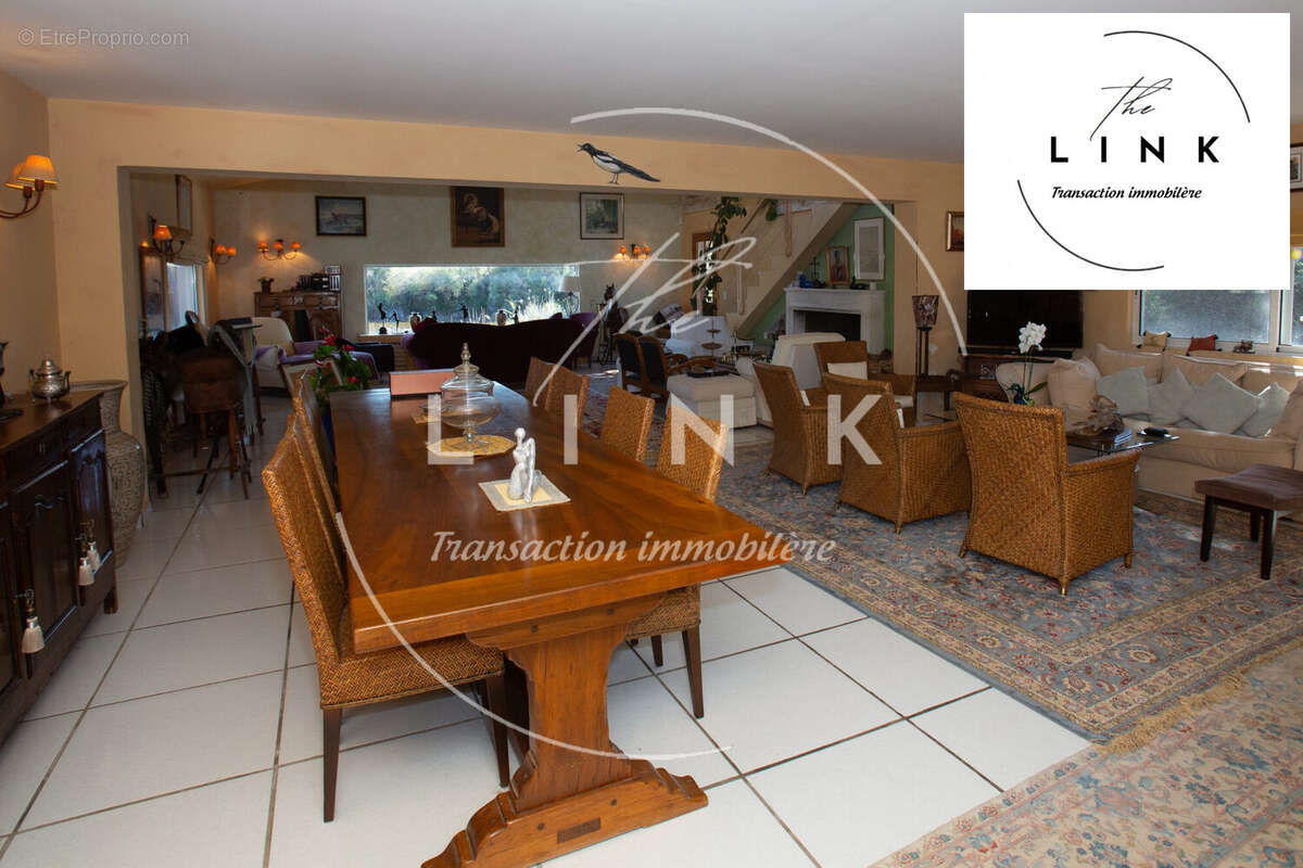 le salon - Maison à SAINTES-MARIES-DE-LA-MER