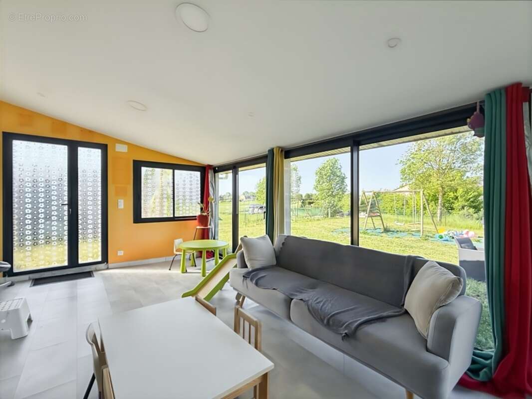 Maison récente plain-pied 3 chambres avec véranda dans un cadre paisible - photo 10