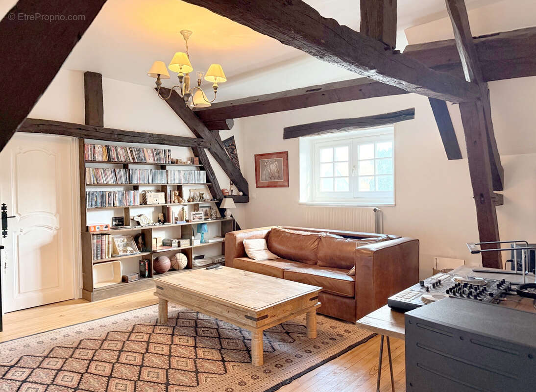 Maison à HOUDAN