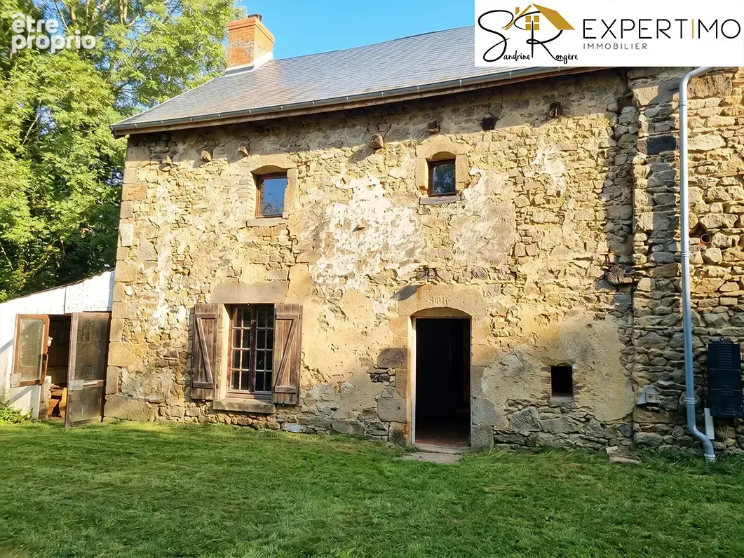 Maison en pierre de 119 m2   Terrain de 1 345 m2   Gouttières (63390) - photo 3