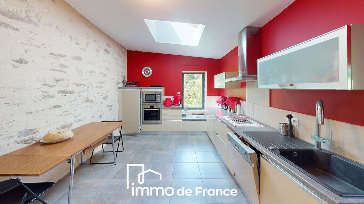 Maison à QUINS