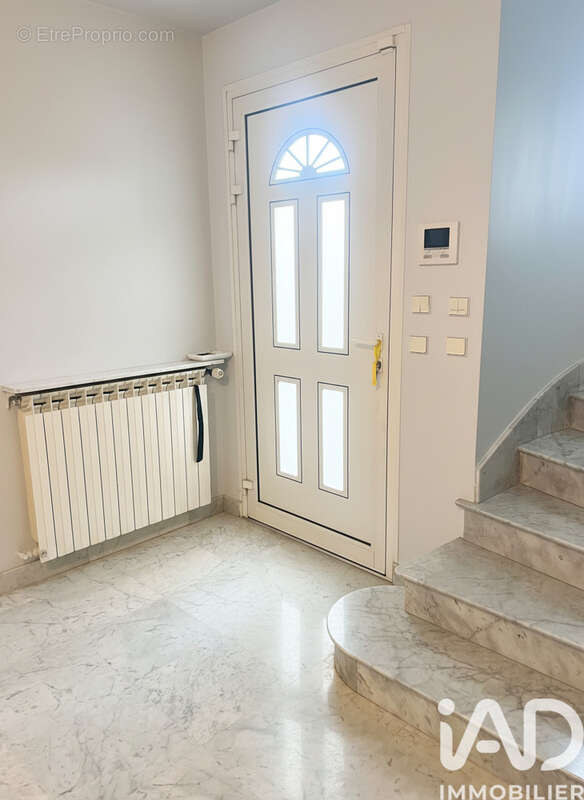 Photo 2 - Maison à NOISY-LE-GRAND