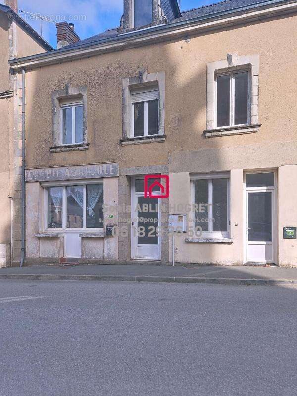 Maison à LA SELLE-CRAONNAISE