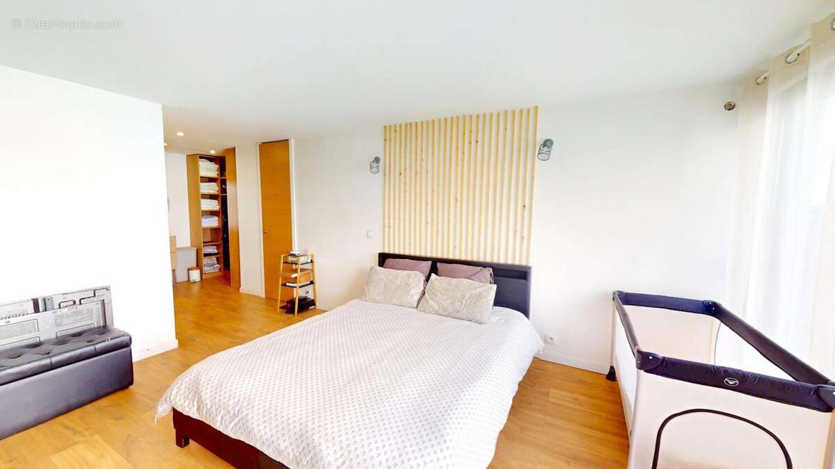 Appartement à LE PERREUX-SUR-MARNE