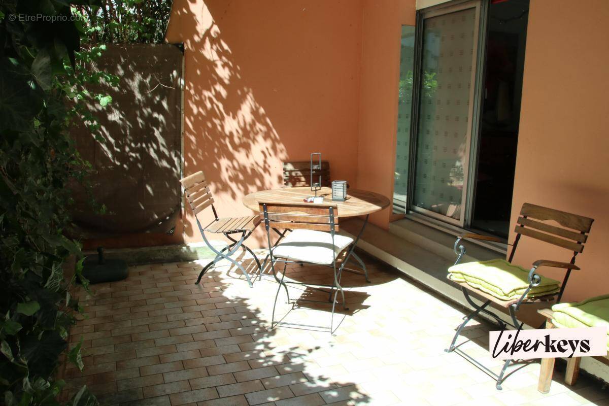 Appartement à PARIS-19E