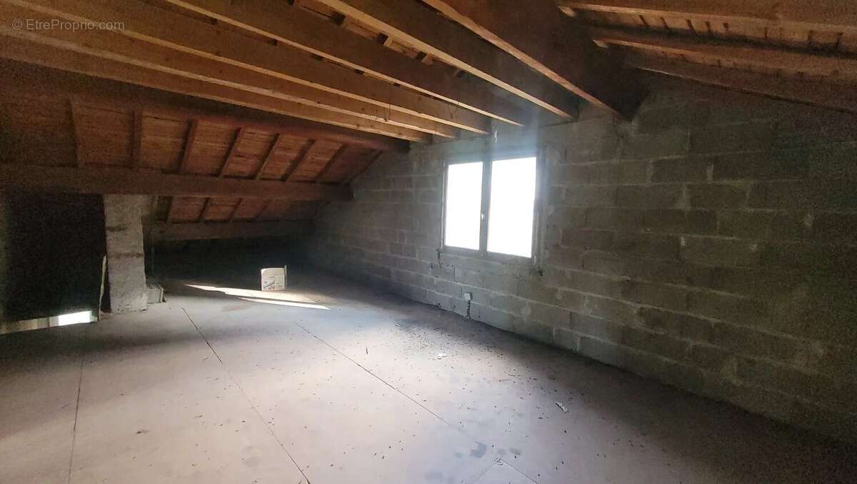 Maison à LE CHAMBON-SUR-LIGNON