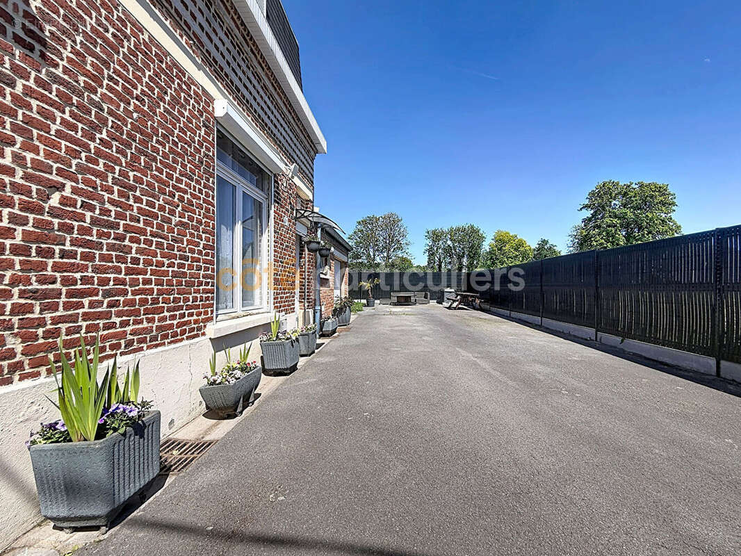 Maison à LA CHAPELLE-D'ARMENTIERES