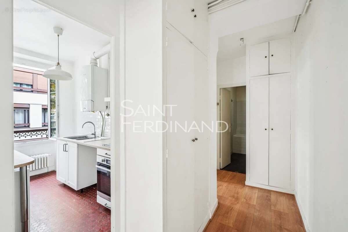 Appartement à NEUILLY-SUR-SEINE