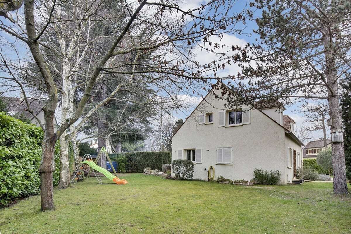 Maison à LE VESINET