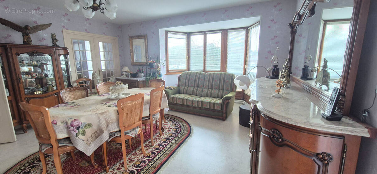 Appartement à BRUAY-LA-BUISSIERE