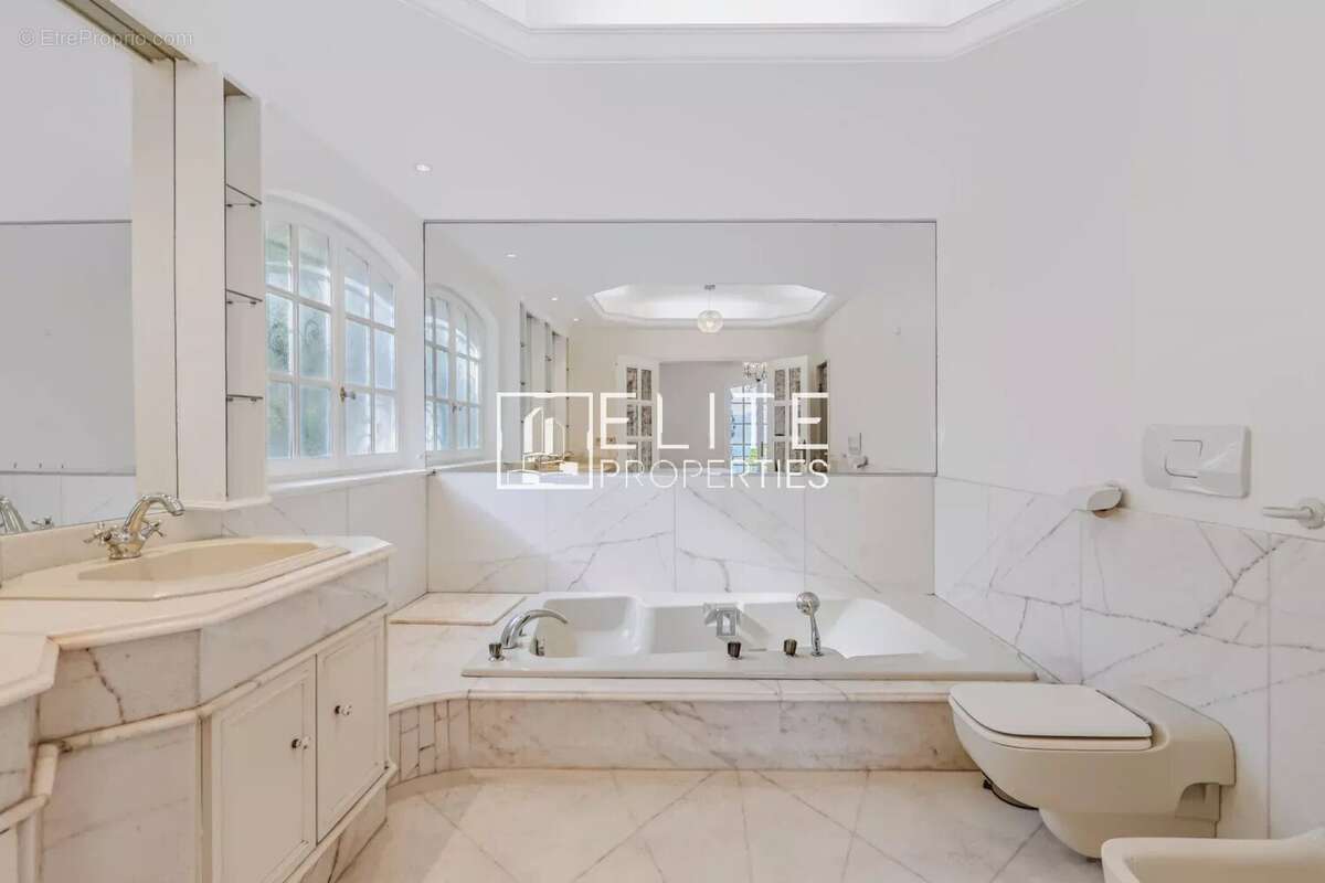 Maison de charme avec vue mer panoramique. piscine et dépendance - photo 15