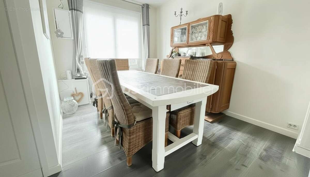 Maison 4 pièces à vendre à Comines – 82 m² – 3 chambres – Extérieur – Idéal premier achat ou investissement - photo 3