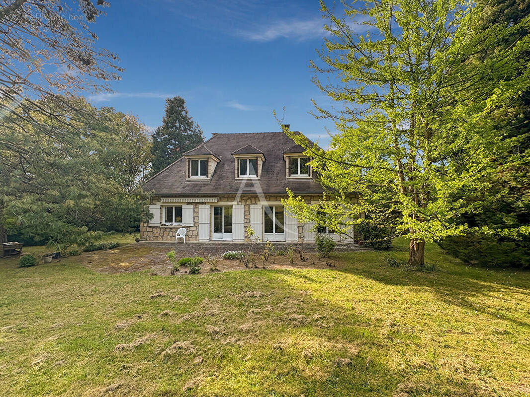Maison à AUVERS-SAINT-GEORGES