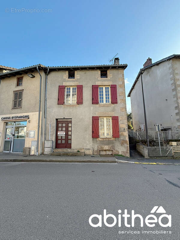 Maison à NIEUL