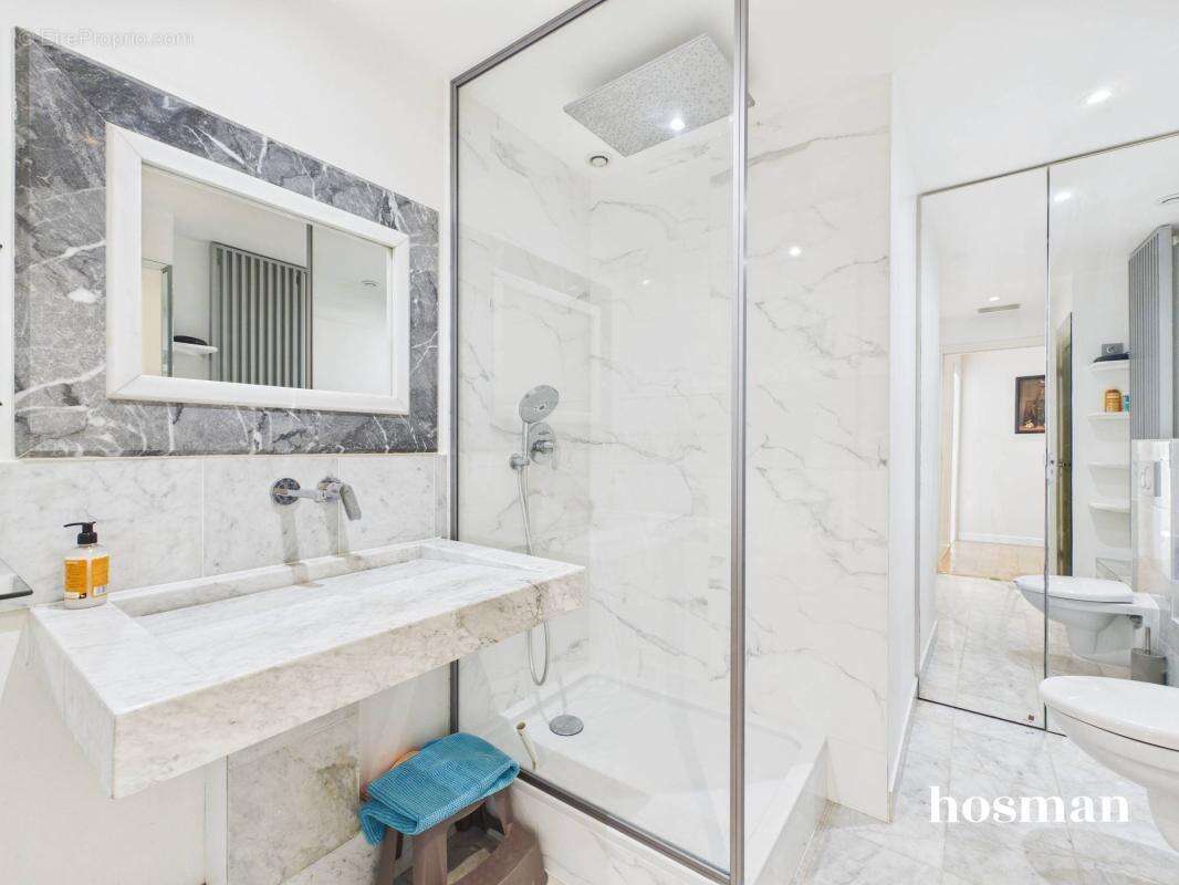 Appartement à PARIS-20E