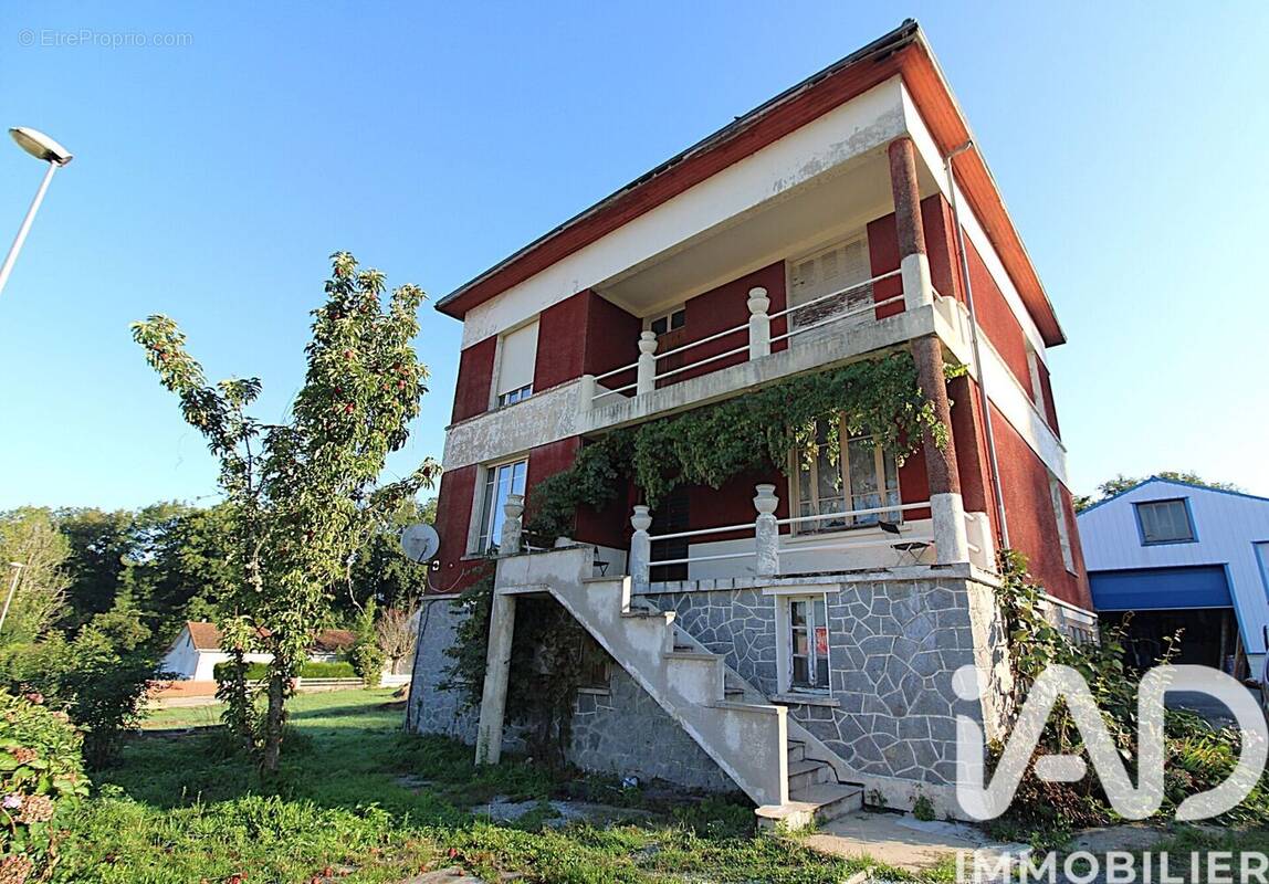 Photo 1 - Maison à BOURGANEUF