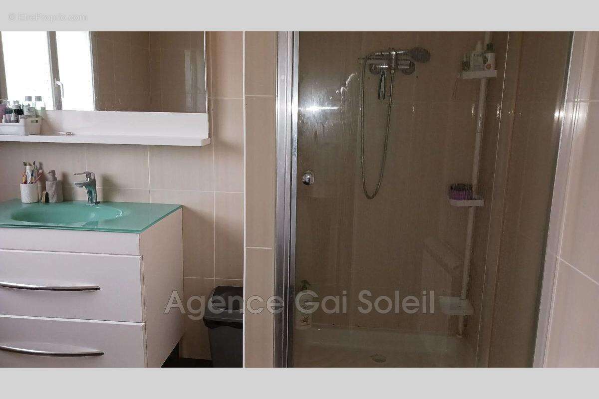 Maison à NISSAN-LEZ-ENSERUNE