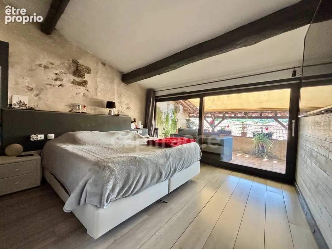 Gigean(34), à vendre maison de village rénovée p4, surface totale 126 m2, terrasse 10 m2, garage 26 m2, centre ville - photo 9