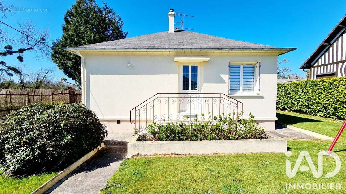Maison 92 m² à Saint-Gatien-Des-Bois  - photo 2