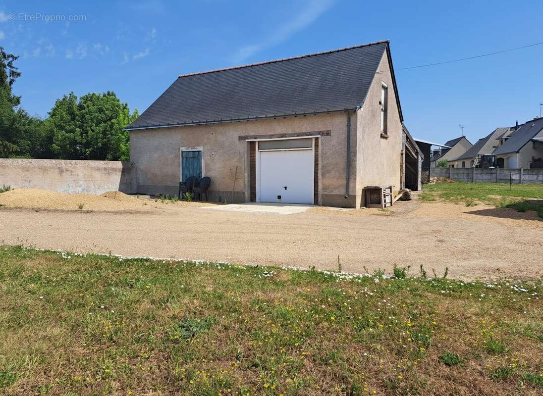 Maison 88 m² à Brion  - photo 3