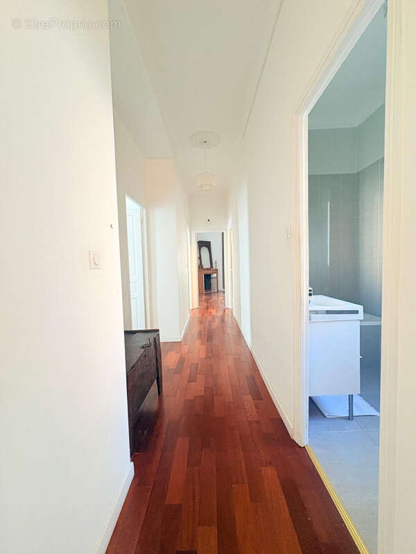 Bastia Centre ville Appartement F3/4 de 94 m2 - photo 10
