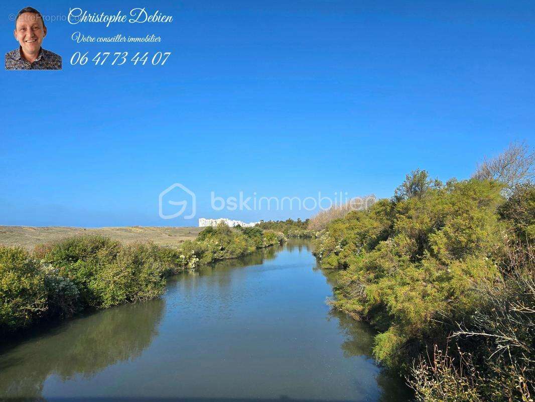 Terrain à SAINT-GILLES-CROIX-DE-VIE