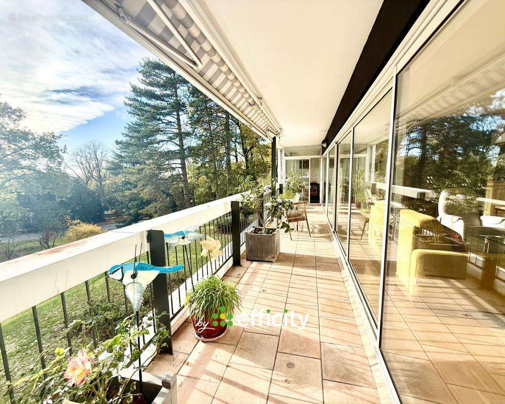 Appartement à LE CHESNAY