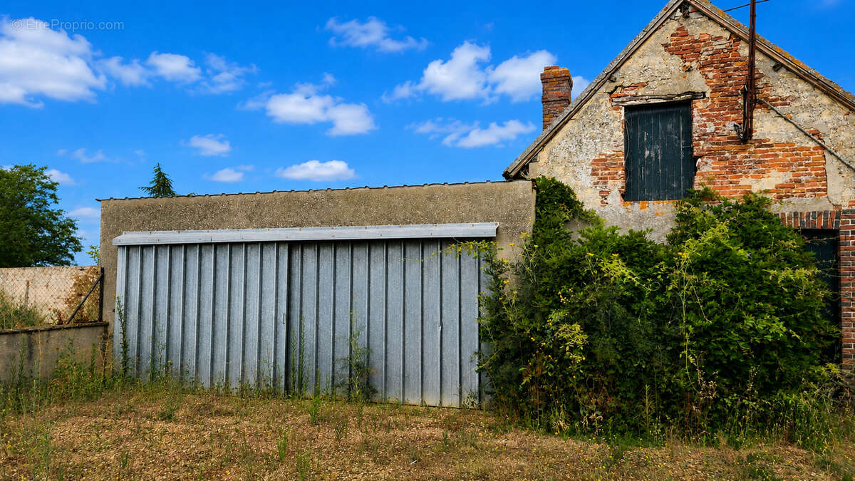 10 min agence corps de ferme avec grange sur 10500m² - photo 8