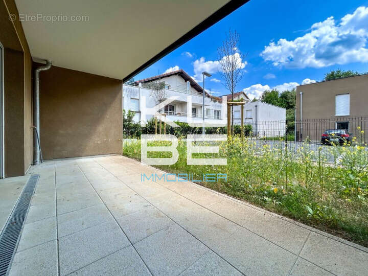 Appartement à NORROY-LE-VENEUR