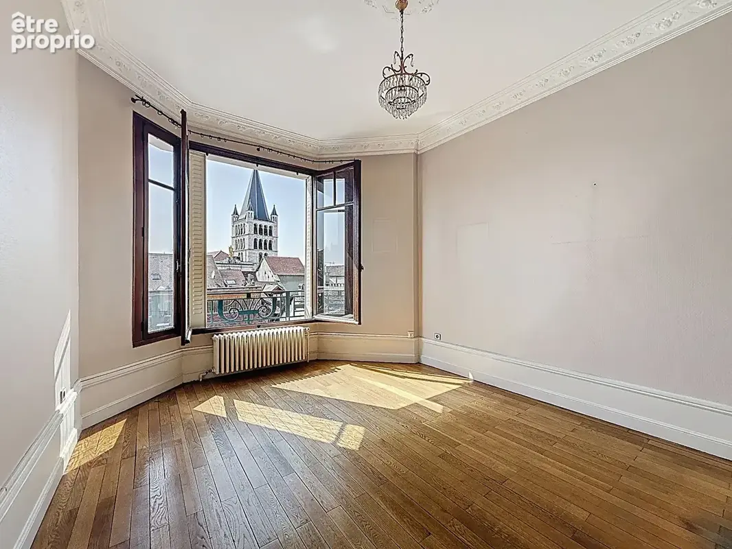 T4 de 93 m², vue magnifique sur le château! - photo 6