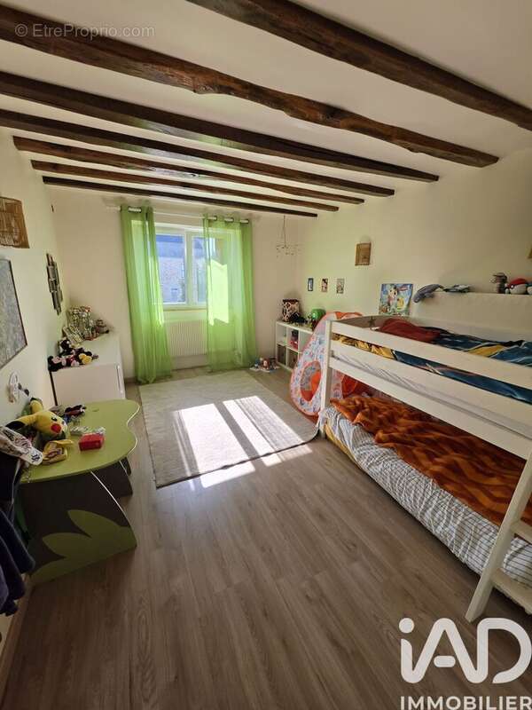 Maison 143 m² à Bernay-Vilbert  - photo 6